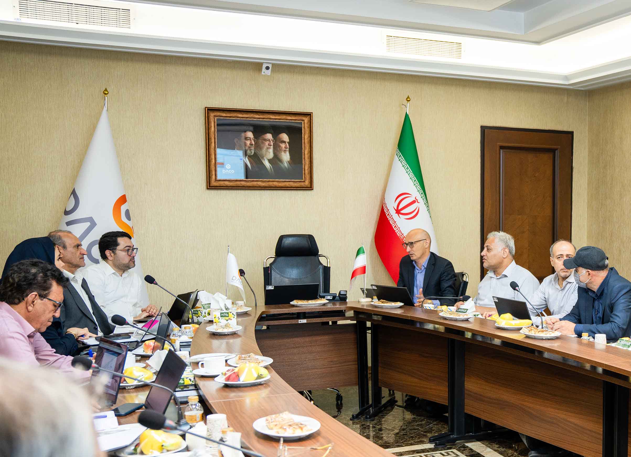 نشست مشترک داکو و متن، بازنگری سند استراتژی قرارداد