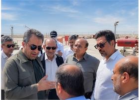مدیرعامل داکو از بخش‌های عملیاتی میدان مشترک نفتی آزادگان بازدید کرد